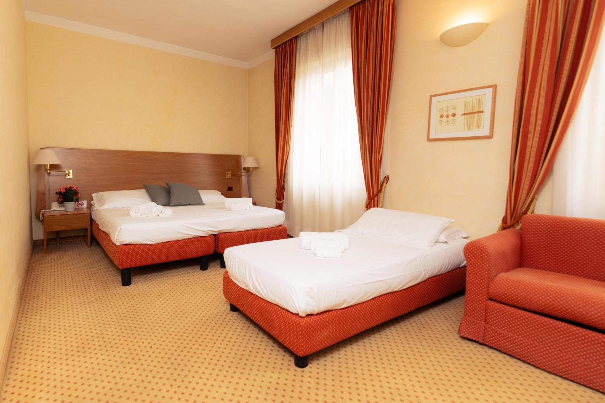 Hotel San Pancrazio Trescore Balneario Eksteriør bilde