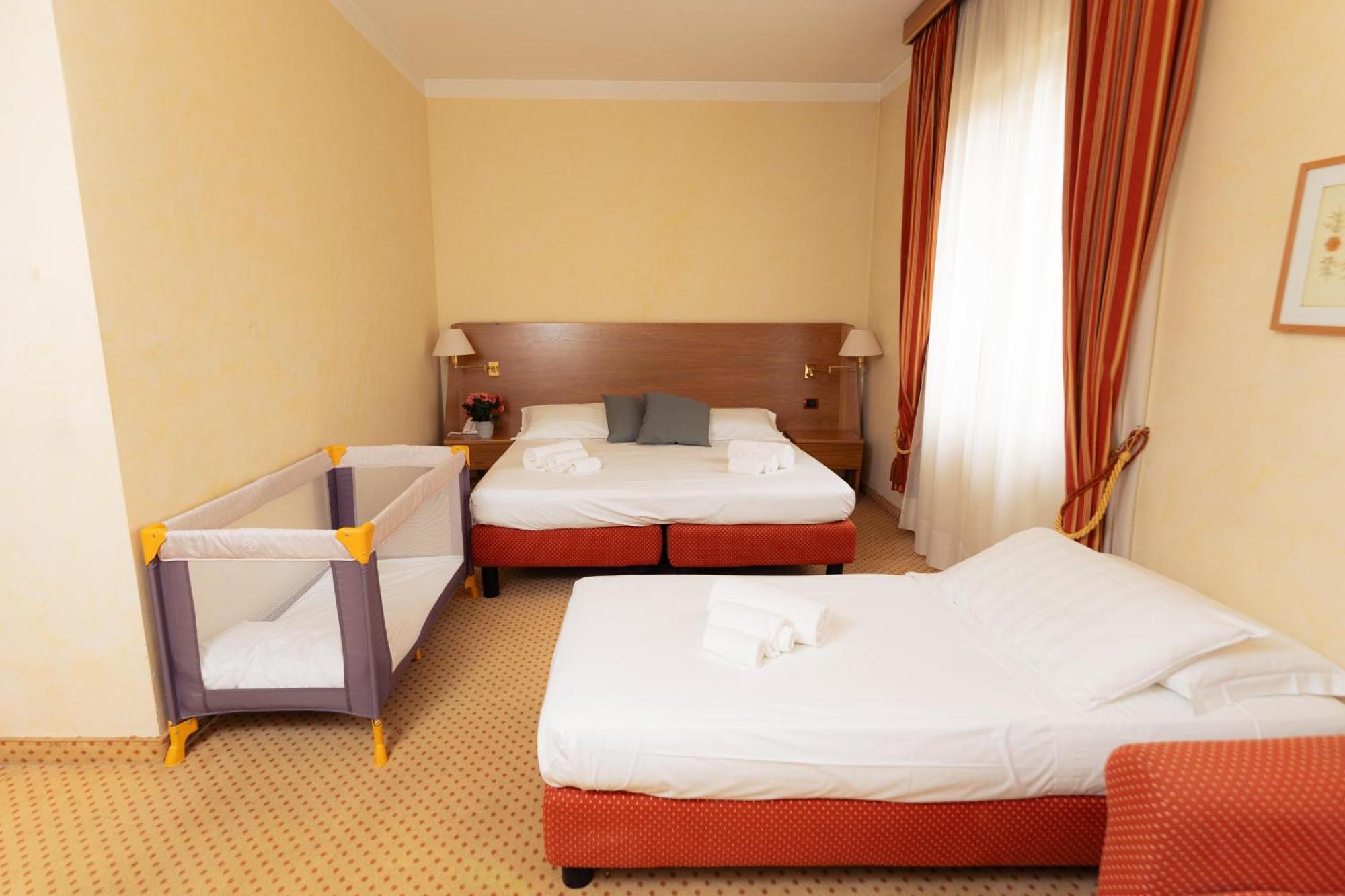 Hotel San Pancrazio Trescore Balneario Eksteriør bilde